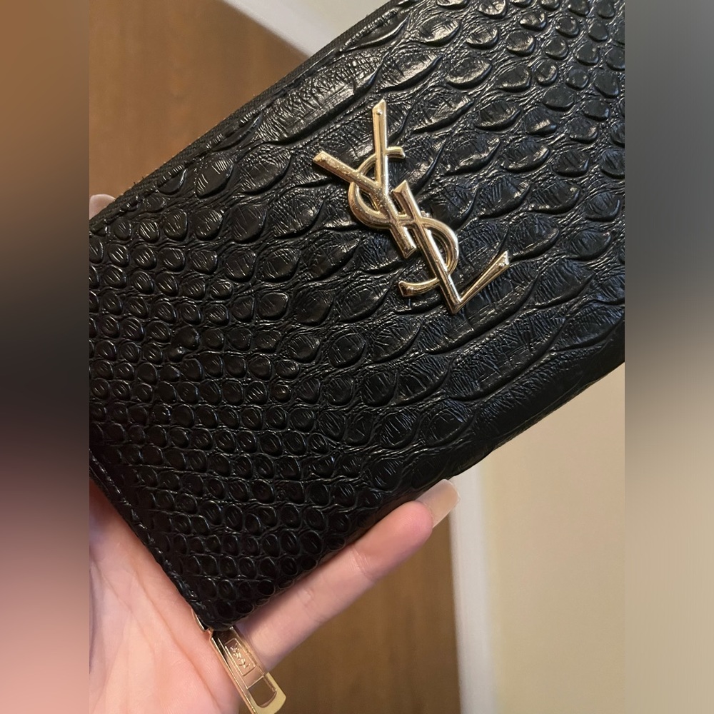 *Ysl wallet